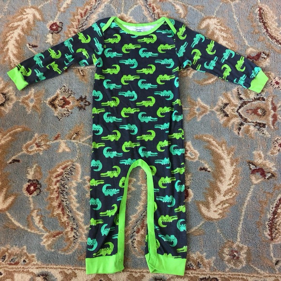 Gerber Alligator Onesie 🐊 - Picture 3 of 4